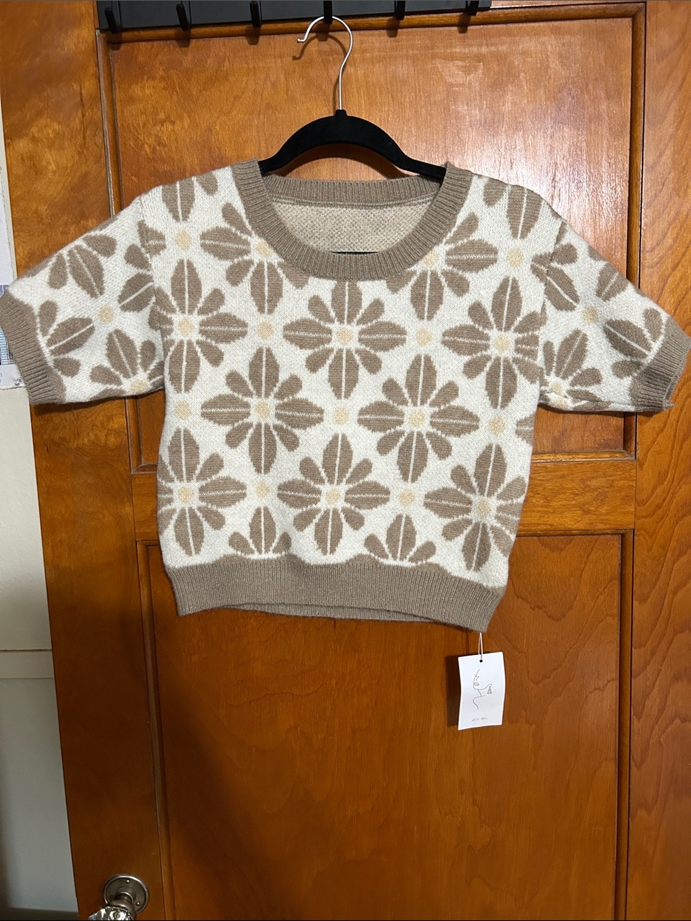 Floral Knit Crop Top in Beige & Cream